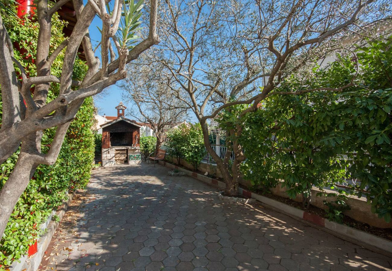 Ferienwohnung in Šibenik-Brodarica - Charmantes Apartment A3 in Brodarica