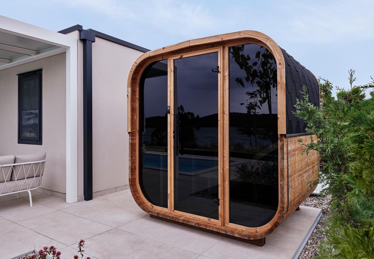 Villa in Šibenik - Mobile Strandvilla mit 3 Schlafzimmern