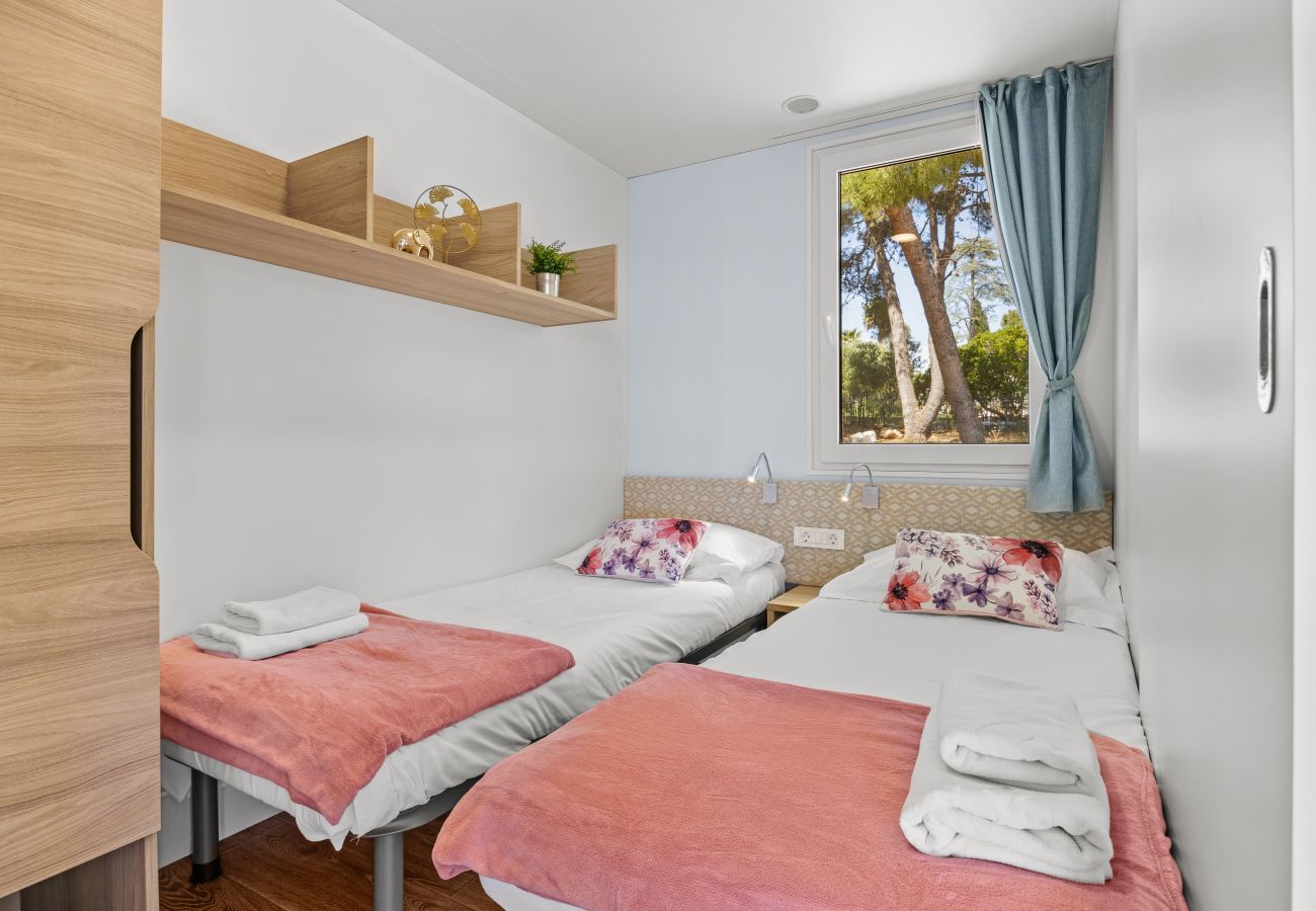 Ferienhaus in Šibenik - Deluxe Mobilheim direkt am Strand