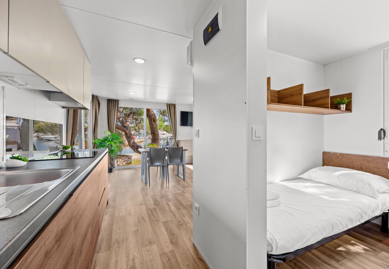 Ferienhaus in Šibenik - Luxuriöses Ferienmobilhaus (4+1)