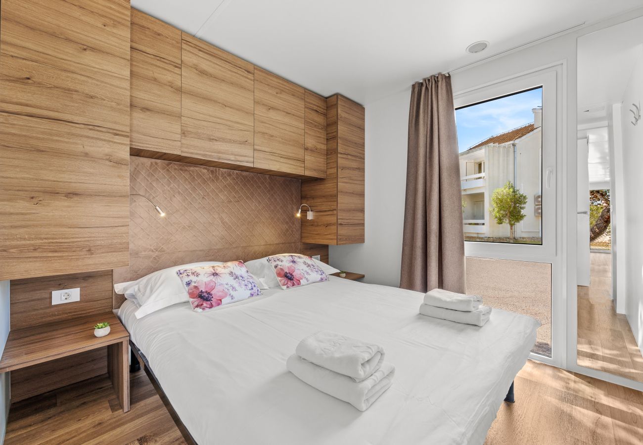 Ferienhaus in Šibenik - Luxuriöses Ferienmobilhaus (4+1)