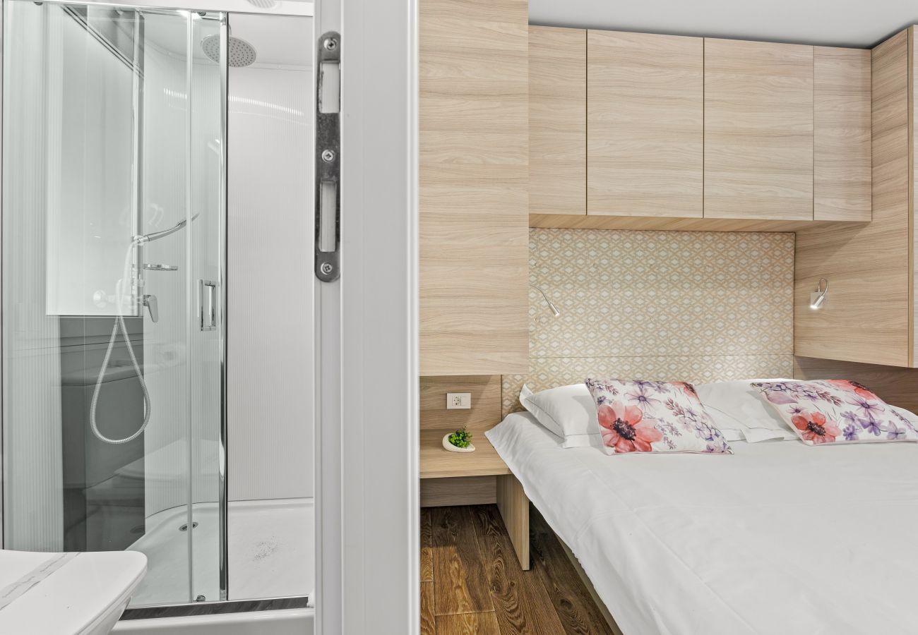 Ferienhaus in Šibenik - Luxuriöses Ferienmobilhaus (6+1)