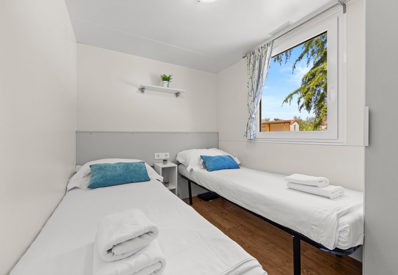 Ferienhaus in Šibenik - Mobilheim für Familien mit drei Schlafzimmern