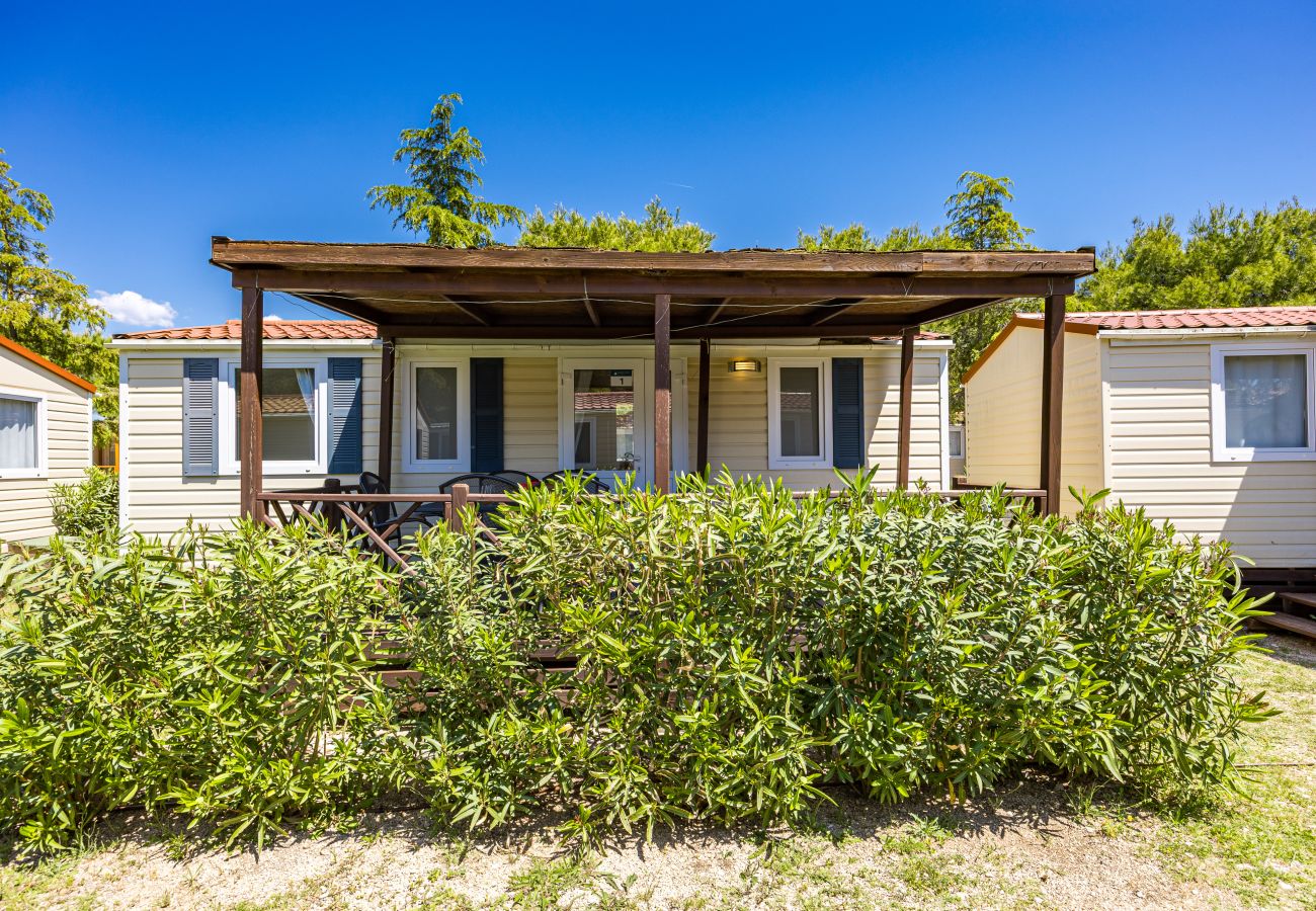 Ferienhaus in Šibenik - Mobilheim für Familien mit drei Schlafzimmern