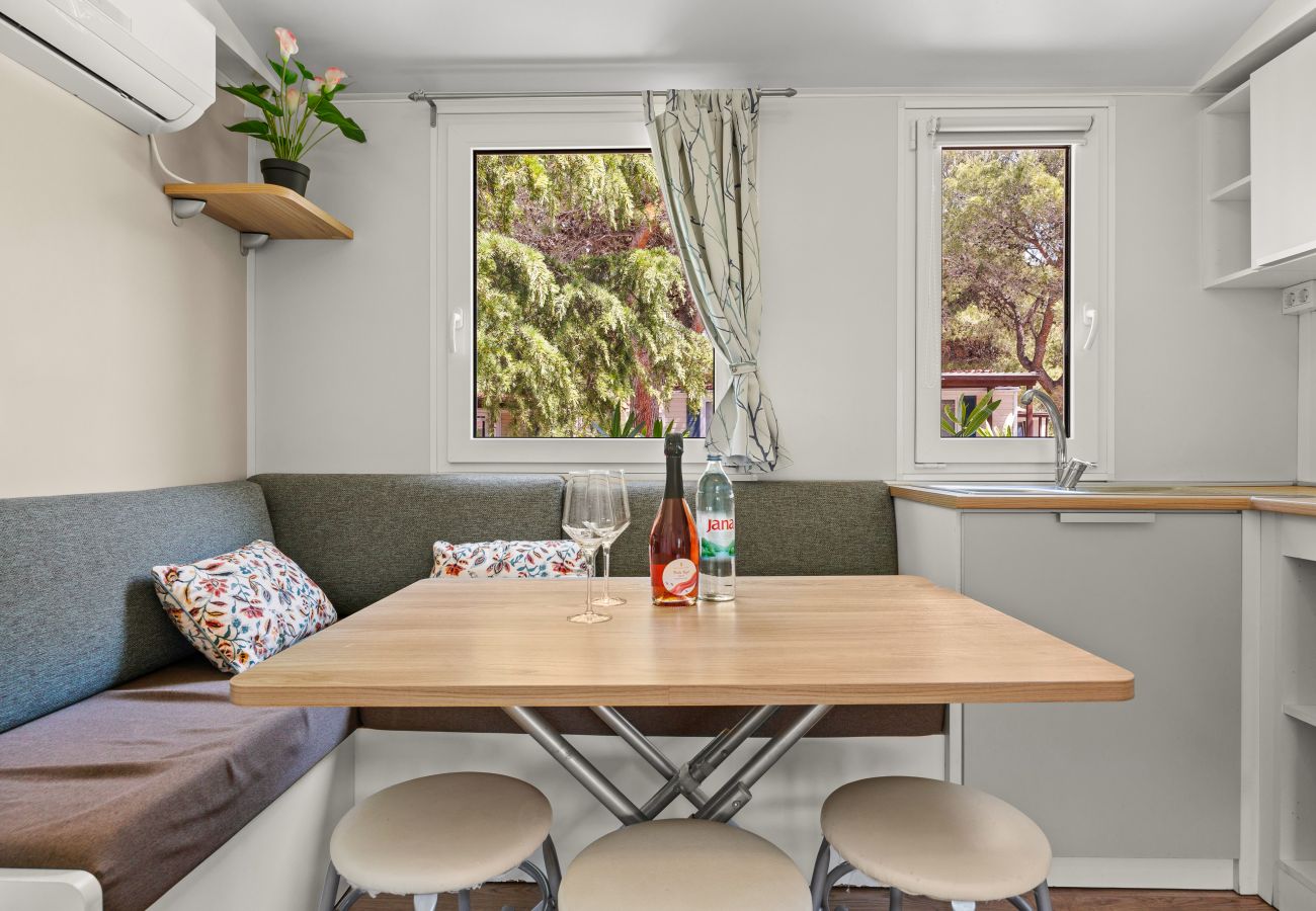 Ferienhaus in Šibenik - Mobilheim für Familien mit drei Schlafzimmern