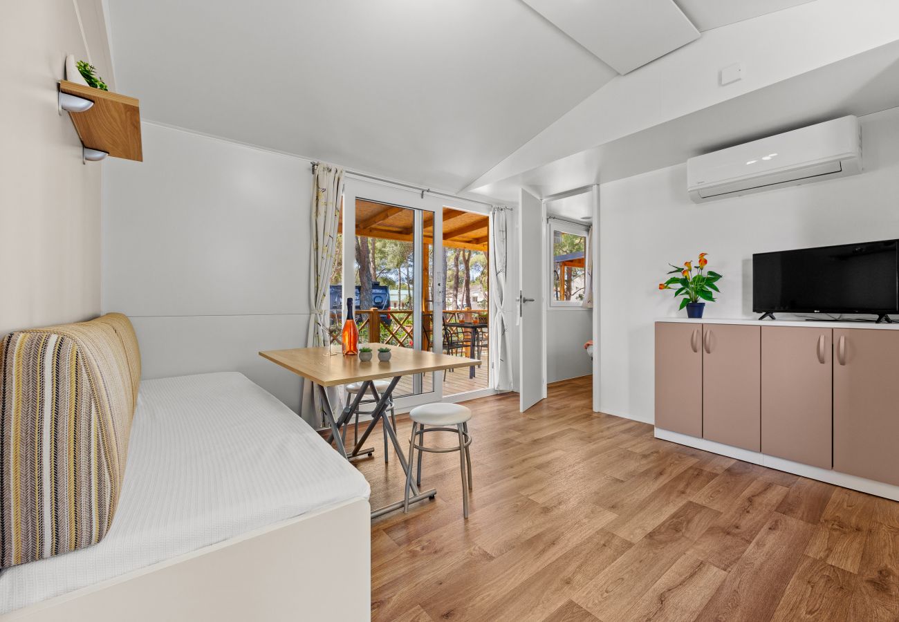 Ferienwohnung in Šibenik - Gemütliches Standard-Mobilheim