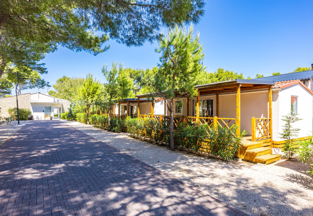 Ferienwohnung in Šibenik - Gemütliches Standard-Mobilheim