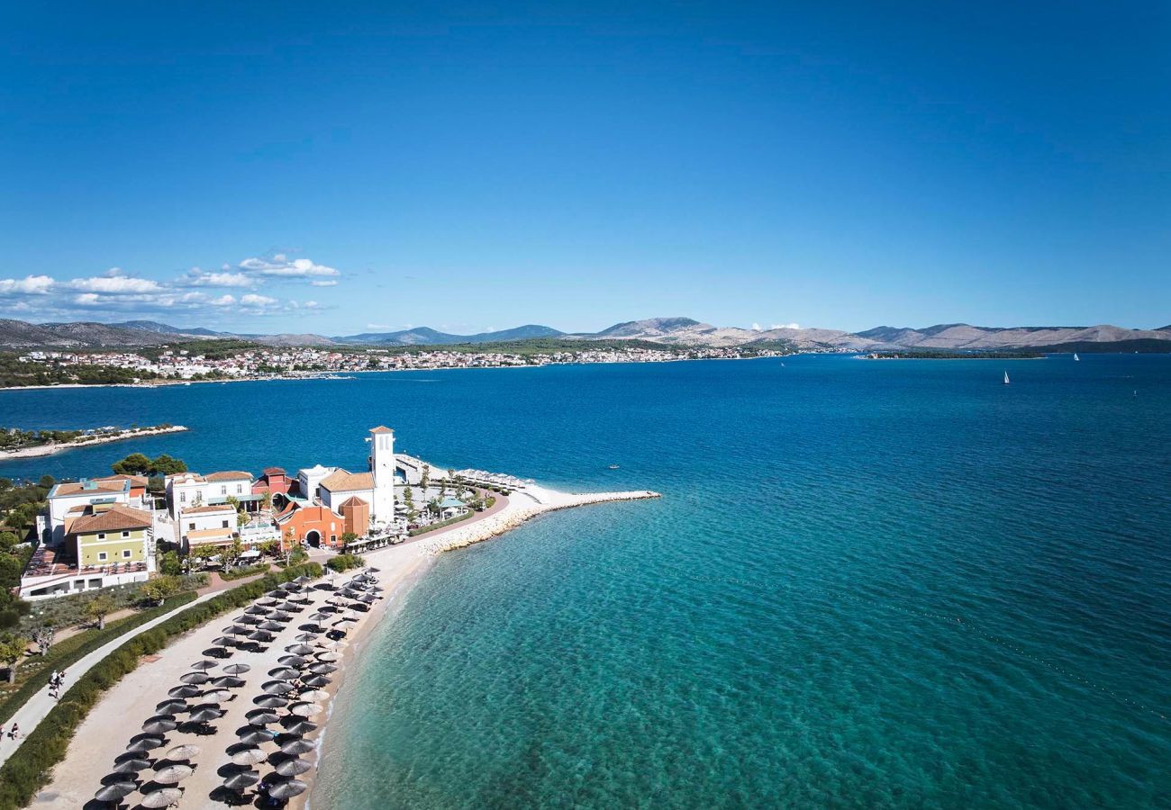 Ferienwohnung in Šibenik - Gemütliches Standard-Mobilheim