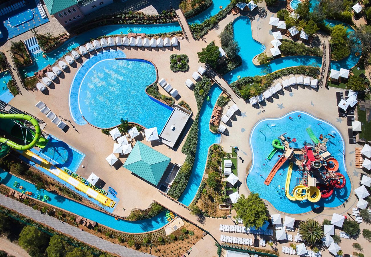 Doppelhaushälfte in Šibenik - Premium-Mobilheim direkt am Strand