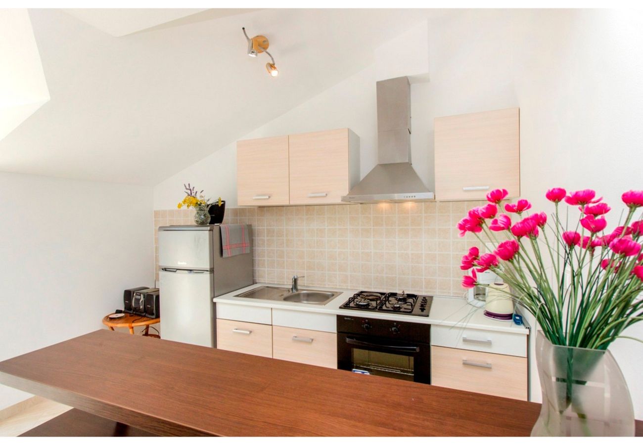 Villa in Brištane - Ländlicher Urlaub mit Pool - Villa Krka