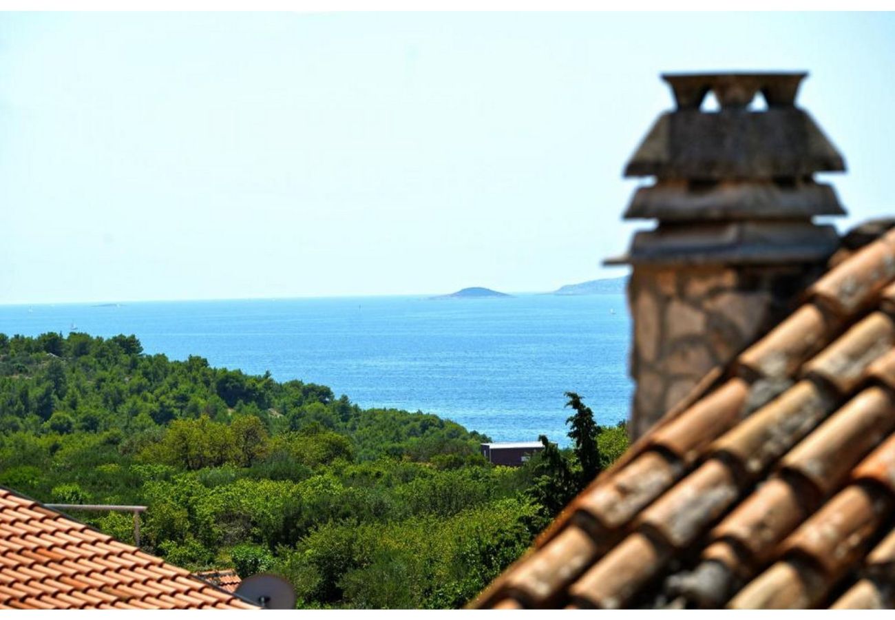 Ferienwohnung in Murter - Sunshine Apartment Gelb