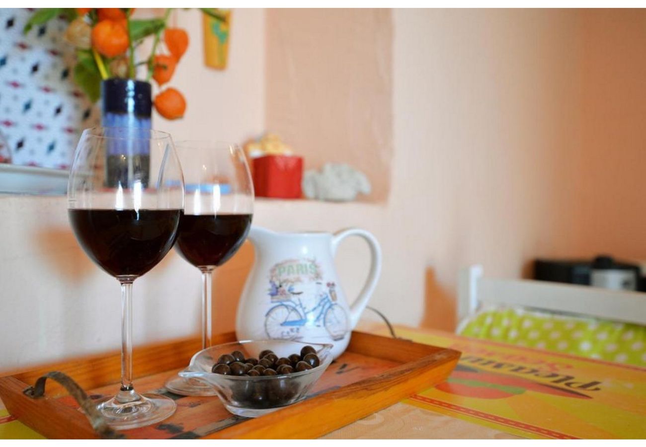 Ferienwohnung in Murter - Sunshine Apartment Gelb