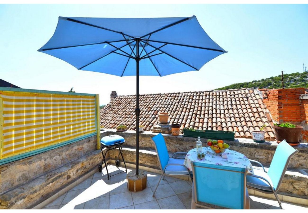 Ferienwohnung in Murter - Sunshine Apartment Blau