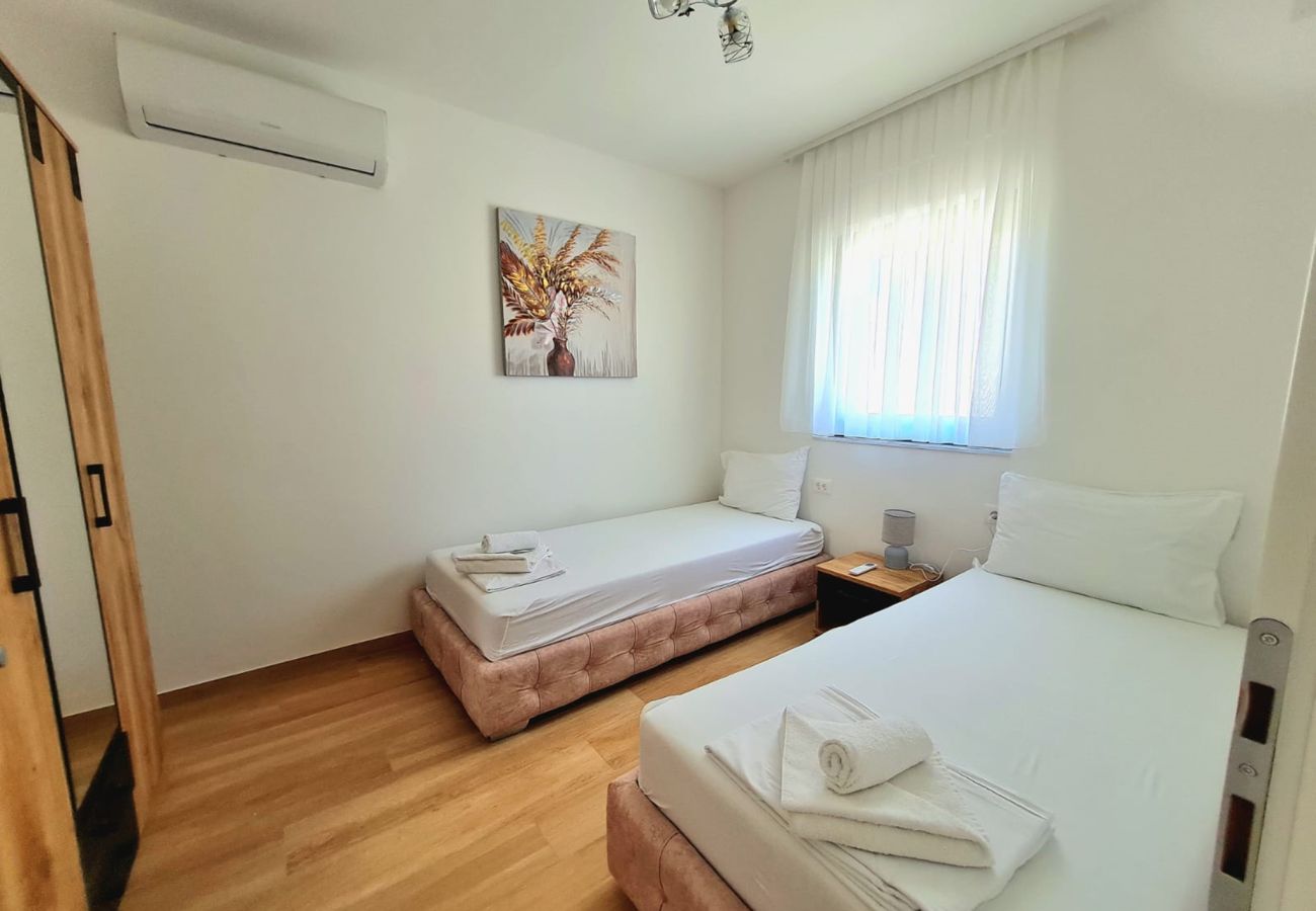 Villa in Krnica - Villa Casalinga mit Whirlpool