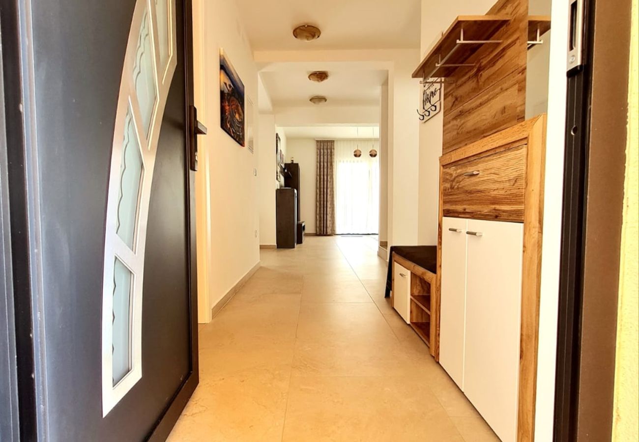 Villa in Krnica - Villa Casalinga mit Whirlpool