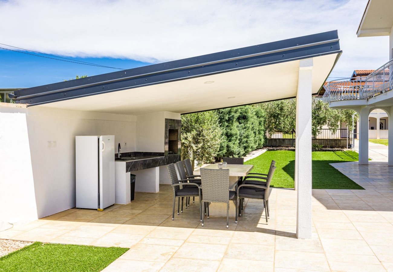 Ferienwohnung in Kukci - Apartment Susanne 2 mit Gemeinschaftspool