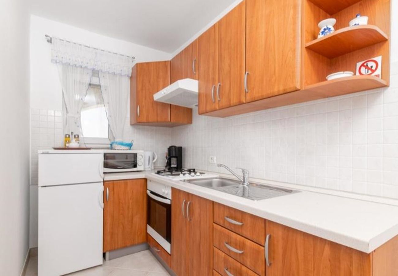 Ferienwohnung in Štinjan - Familienapartment Stinjan mit Gartenblick