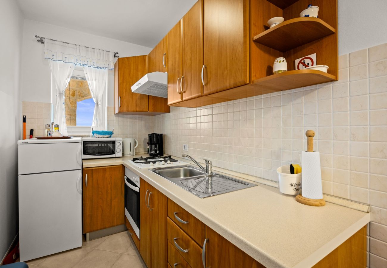 Ferienwohnung in Štinjan - Familienapartment Stinjan mit Gartenblick