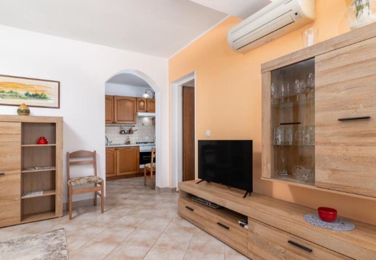 Ferienwohnung in Štinjan - Familienapartment Stinjan mit Meerblick