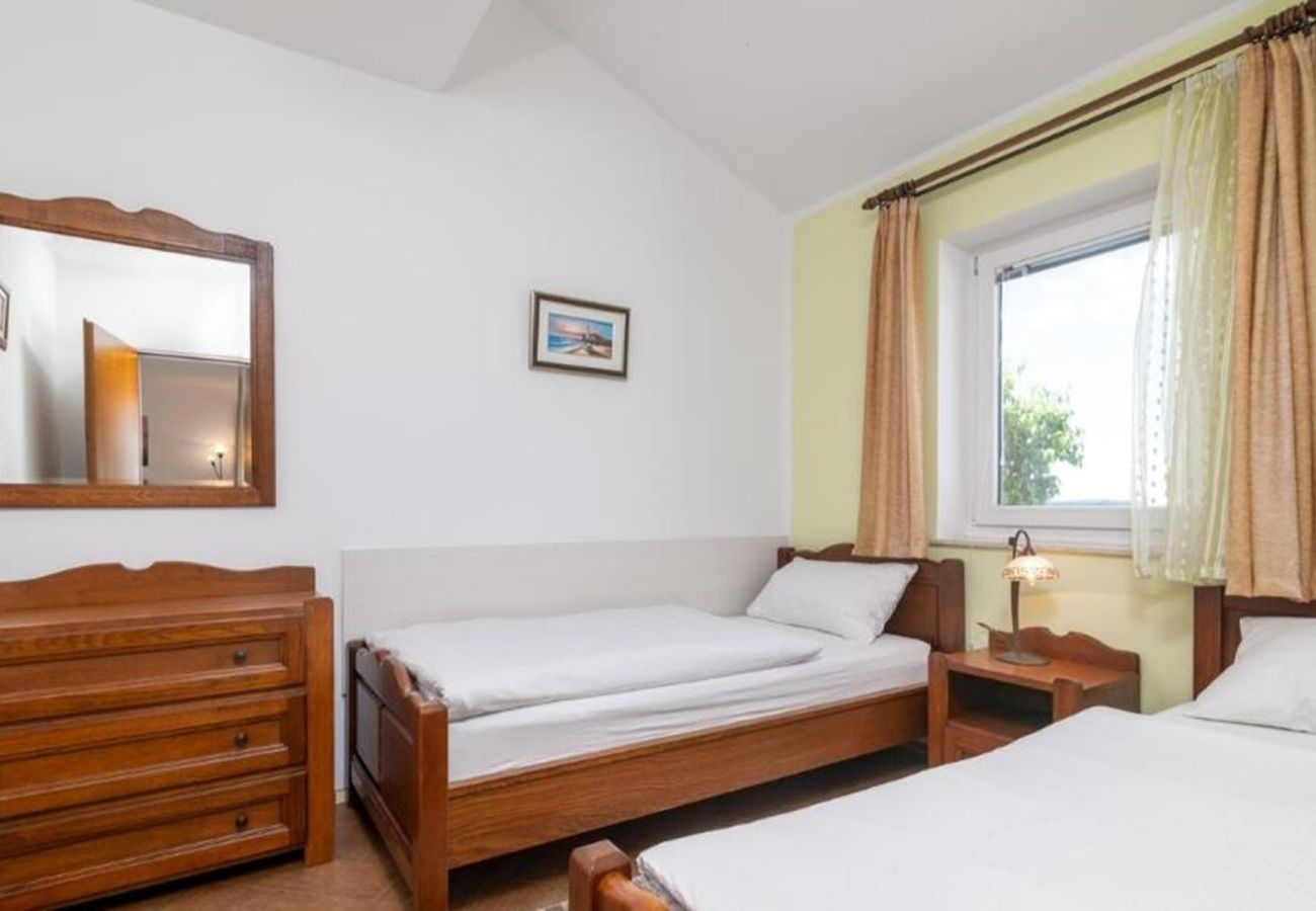 Ferienwohnung in Štinjan - Familienapartment Stinjan mit Meerblick