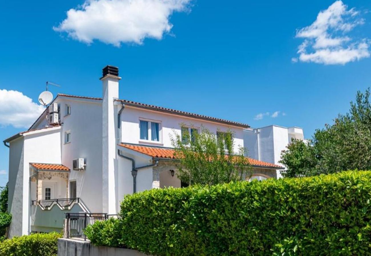 Ferienwohnung in Štinjan - Familienapartment Stinjan mit Meerblick