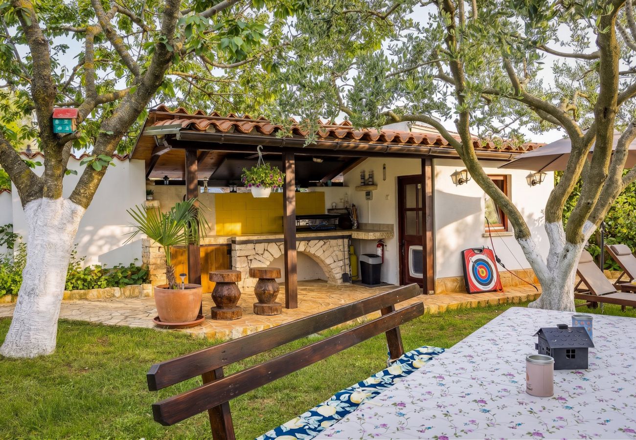 Ferienwohnung in Štinjan - Familienapartment Stinjan mit Meerblick