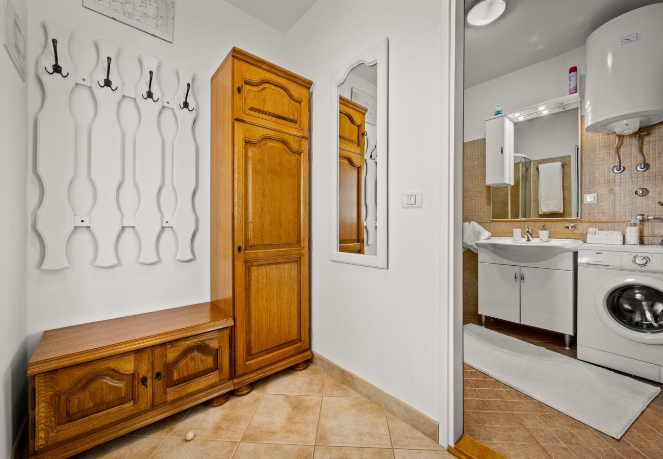 Ferienwohnung in Štinjan - Familienapartment Stinjan mit Meerblick