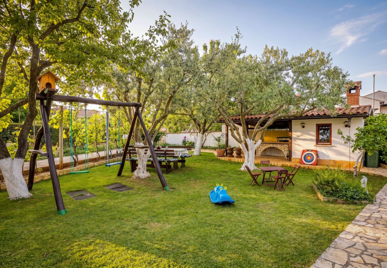 Ferienwohnung in Štinjan - Familienapartment Stinjan mit Meerblick