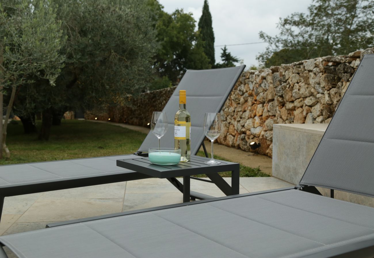 Ferienwohnung in Pomer - Oliva Serenity Apartment mit Pool 