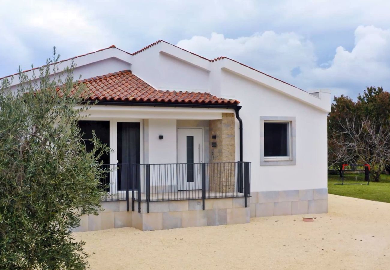 Ferienwohnung in Pomer - Lavanda Harmony Apartment