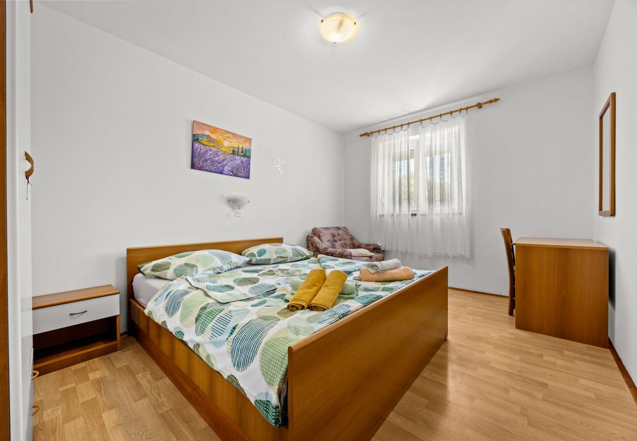 Ferienwohnung in Kampor - Sea View Apartment Ankica with Terrace