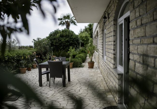 Ferienwohnung in Kampor - Petra Meerblick Apartment 5