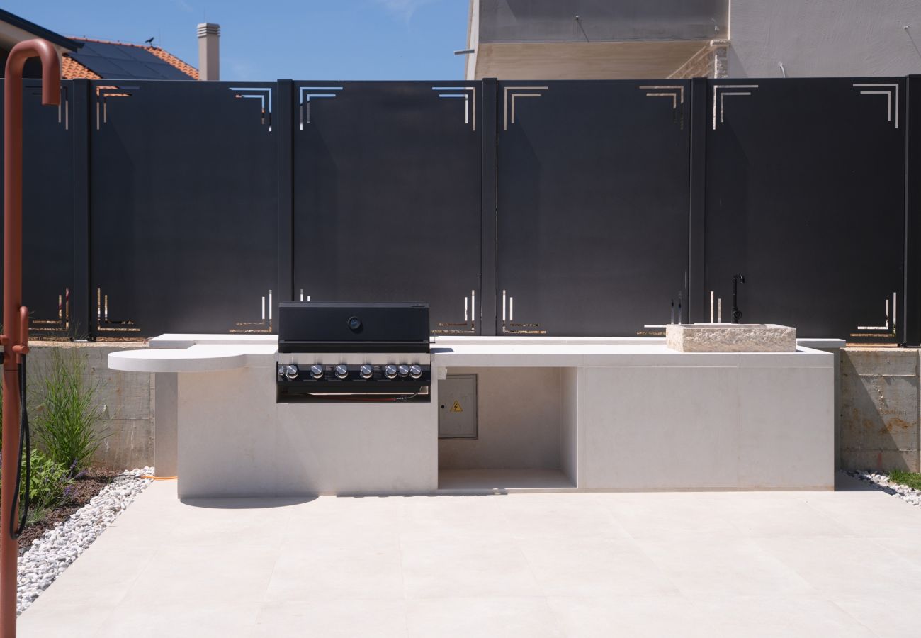 Villa in Funtana - Designer-Strandvilla Limes - Pool, Spa & Spiele