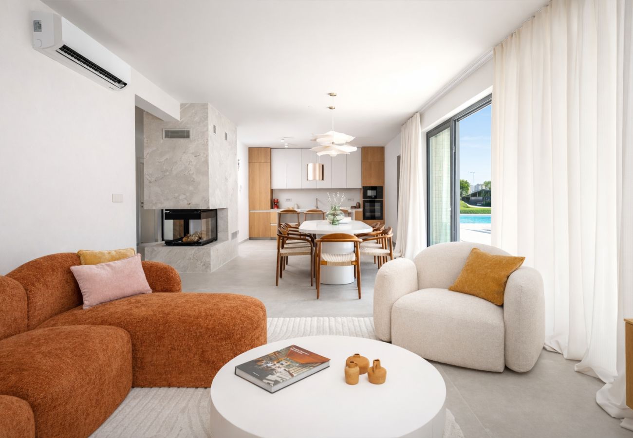 Villa in Funtana - Designer-Strandvilla Limes - Pool, Spa & Spiele