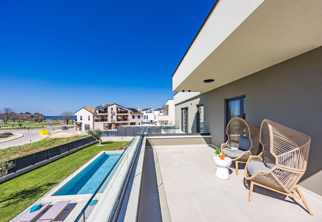 Villa in Funtana - Designer-Strandvilla Limes - Pool, Spa & Spiele