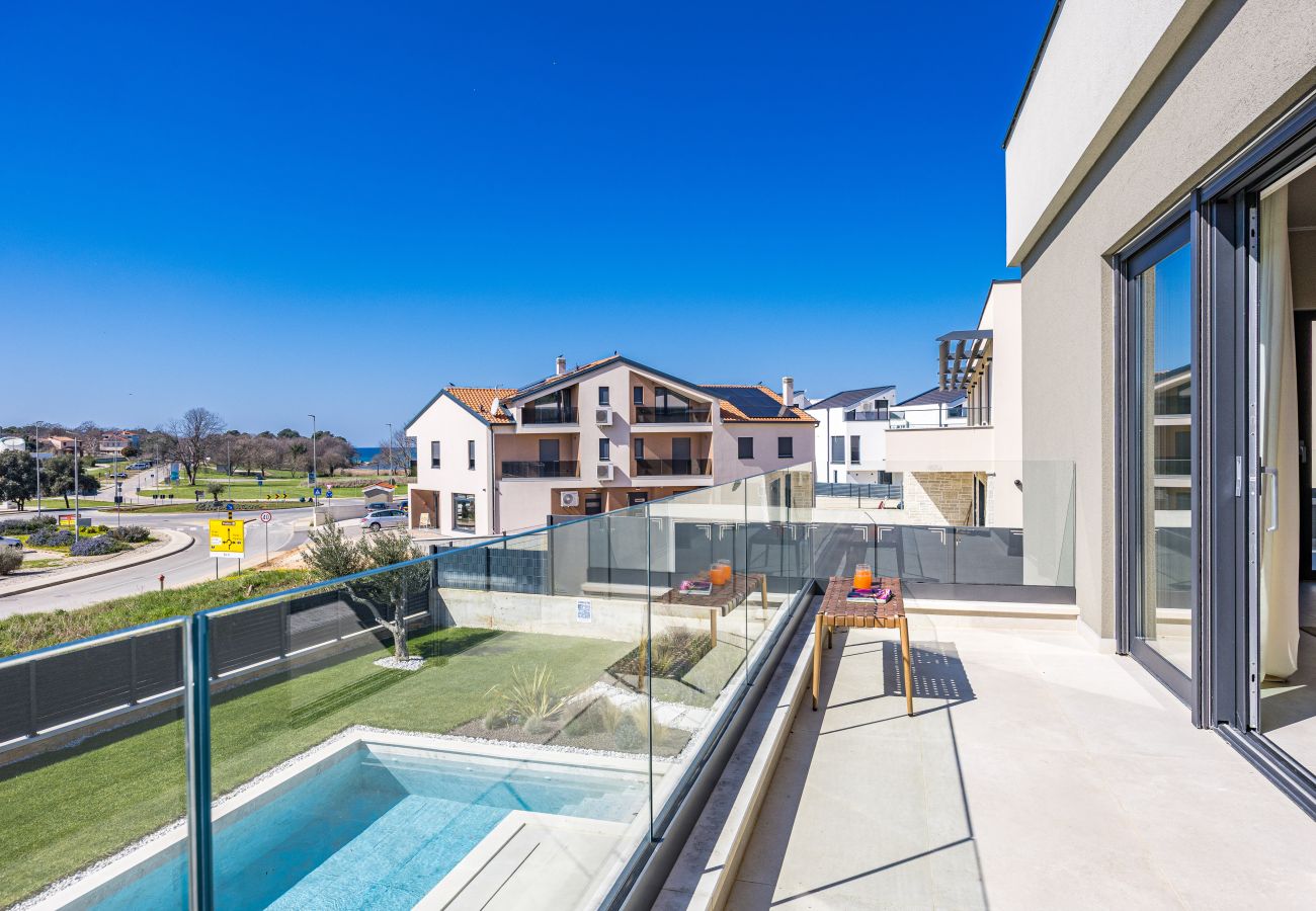 Villa in Funtana - Designer-Strandvilla Limes - Pool, Spa & Spiele