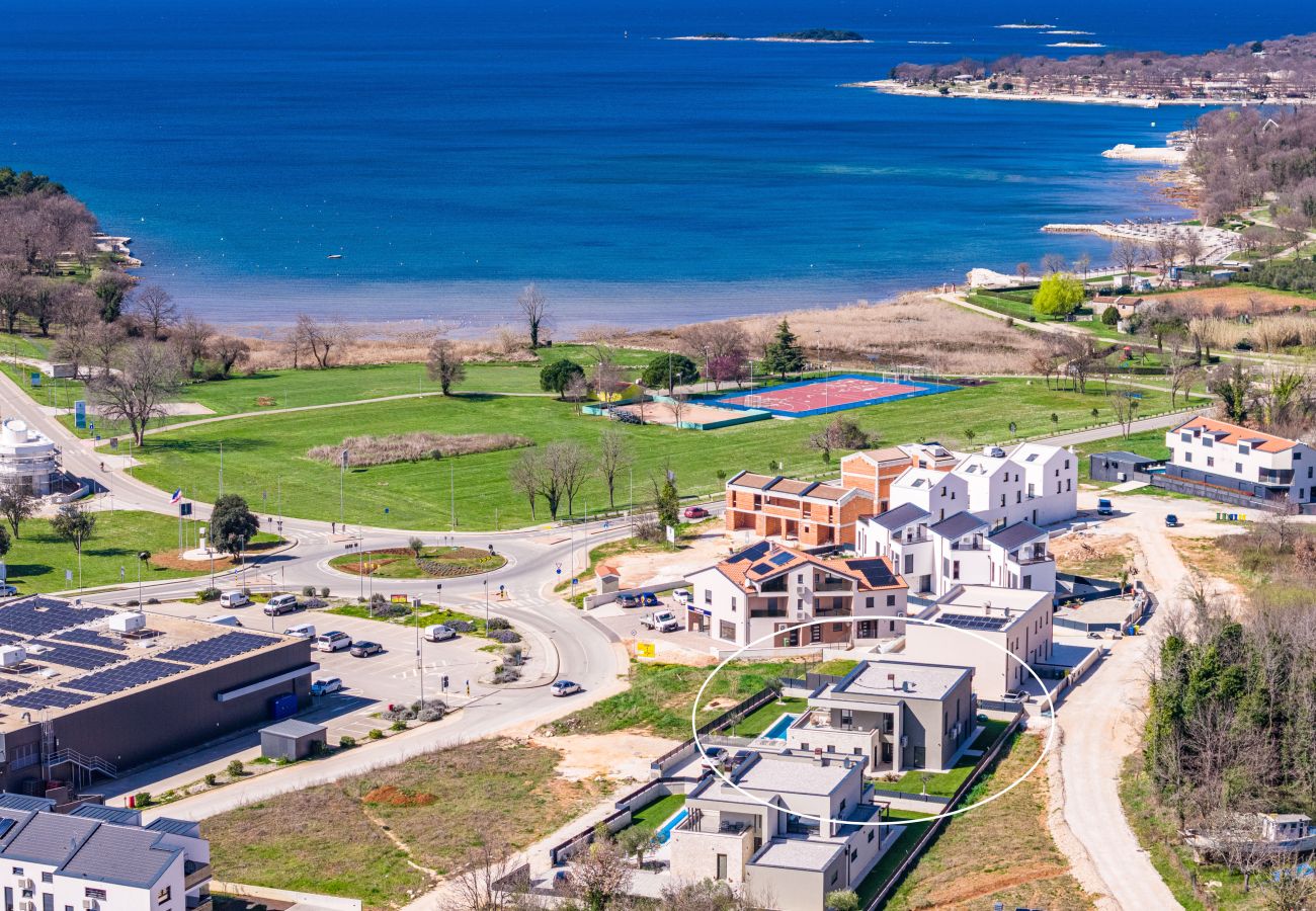 Villa in Funtana - Designer-Strandvilla Limes - Pool, Spa & Spiele