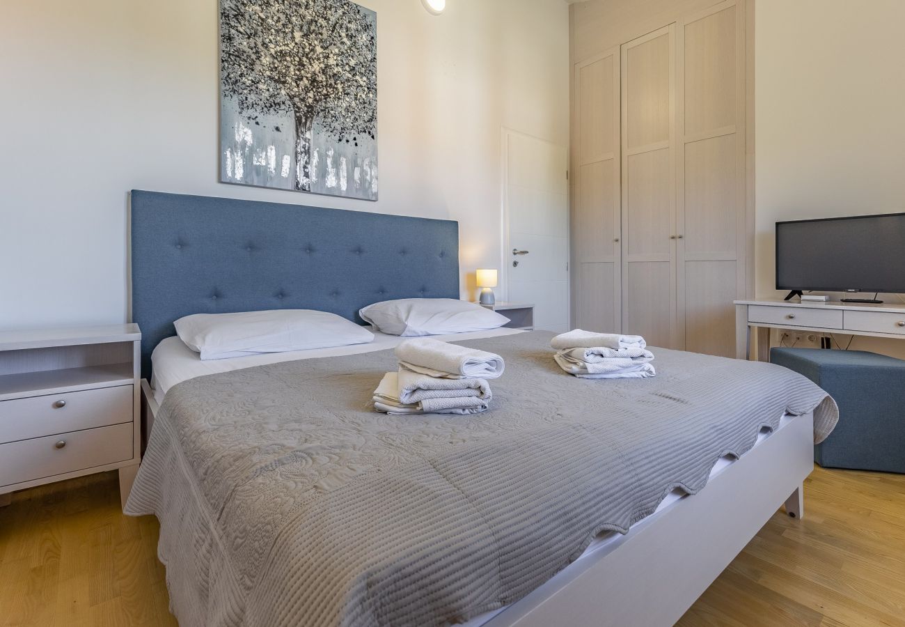 Villa in Pula - Lotus Elite Villa mit Pool und Whirlpool 7