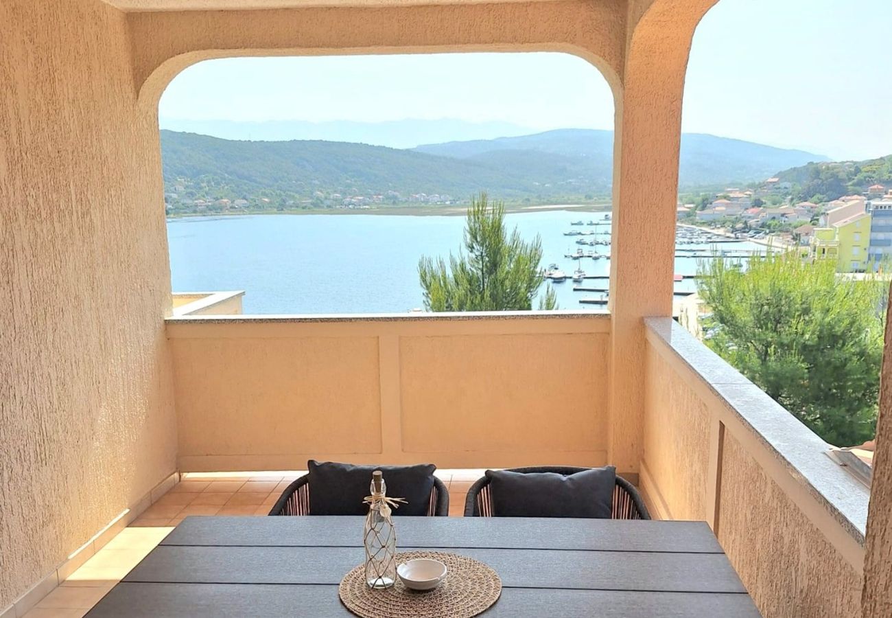 Ferienwohnung in Supetarska Draga - Apartment Nikolina 1 mit Meerblick