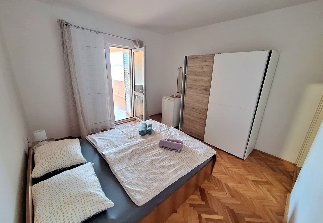 Ferienwohnung in Supetarska Draga - Apartment Nikolina 1 mit Meerblick