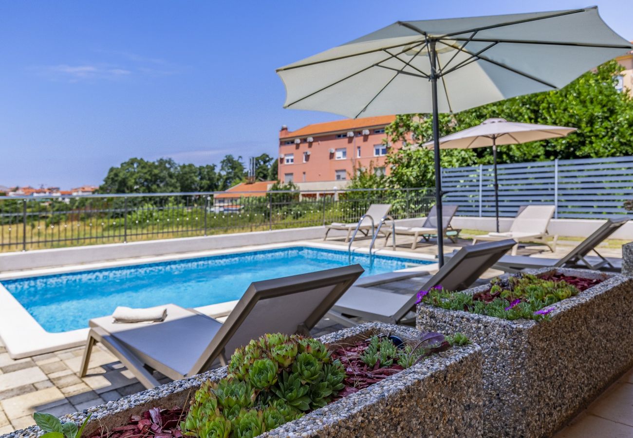 Villa in Pula - Lotus Elite Villa mit Pool und Whirlpool 5