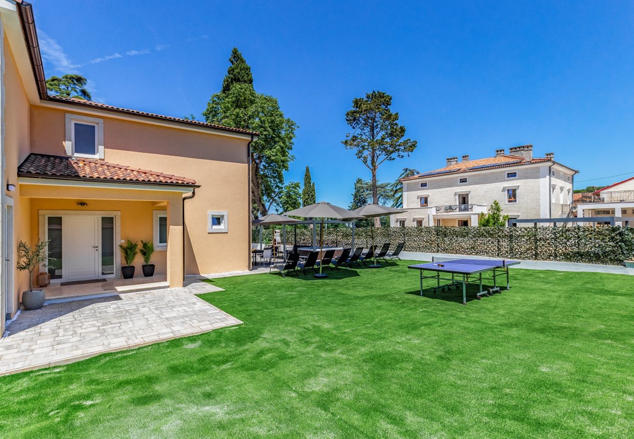 Villa in Pula - Lotus Deluxe Villa mit Pool und Whirlpool 13