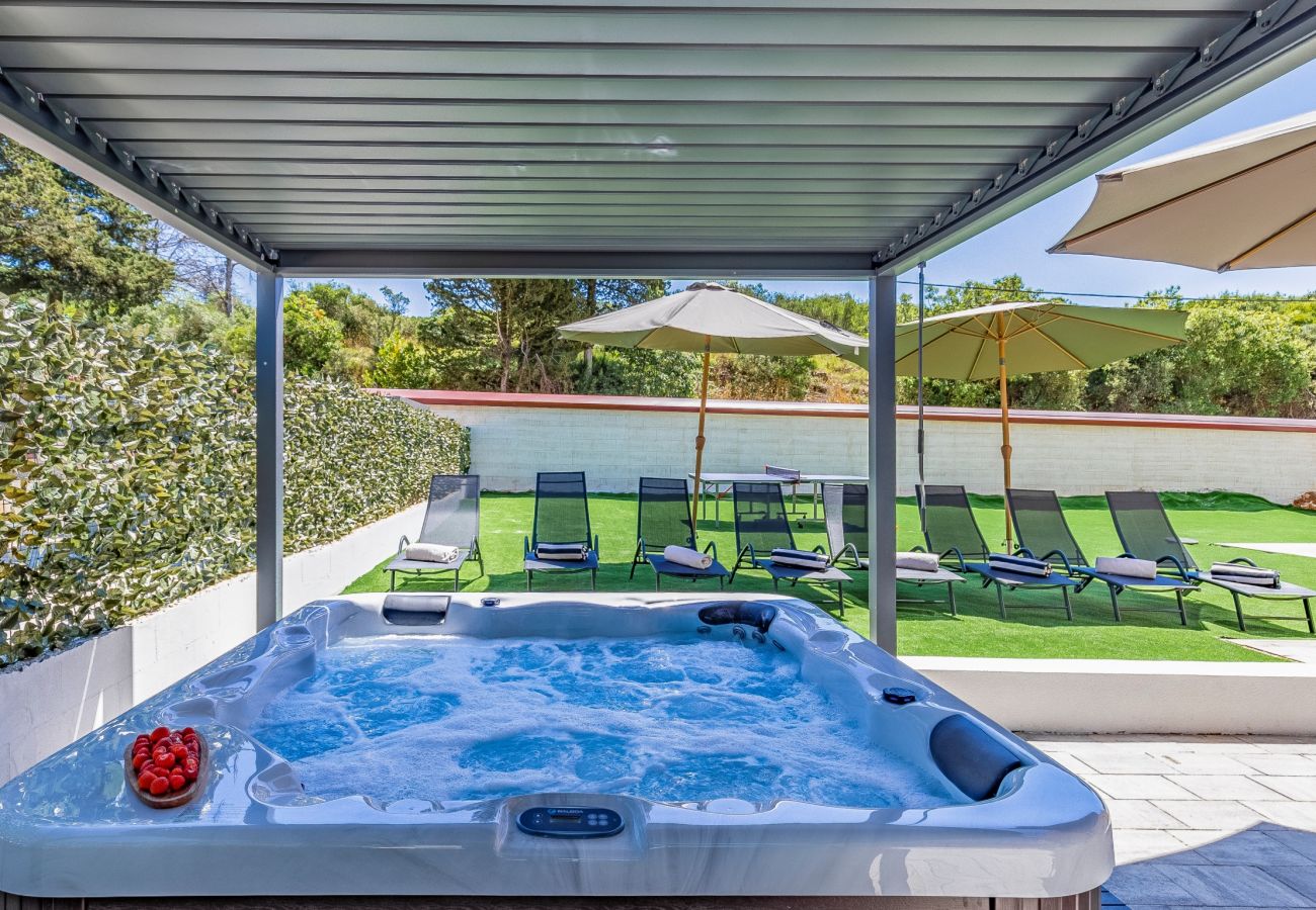 Villa in Pula - Lotus Deluxe Villa mit Pool und Whirlpool 13