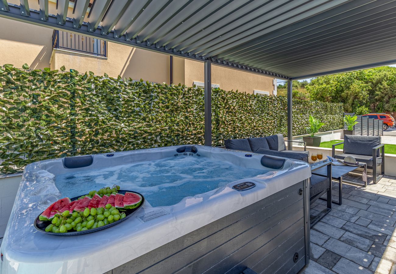 Villa in Pula - Lotus Deluxe Villa mit Pool und Whirlpool 14