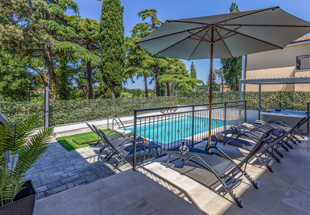 Villa in Pula - Lotus Deluxe Villa mit Pool und Whirlpool 14