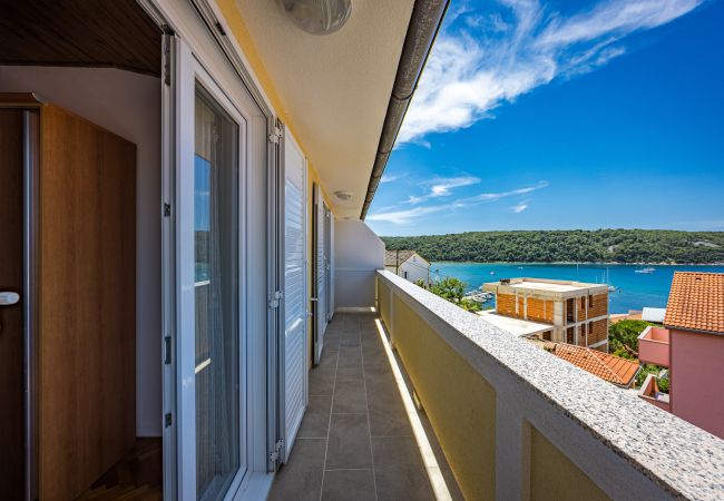 Ferienwohnung in Kampor - Zwei-Zimmer FeWo in Strandnähe - Villa Jagoda