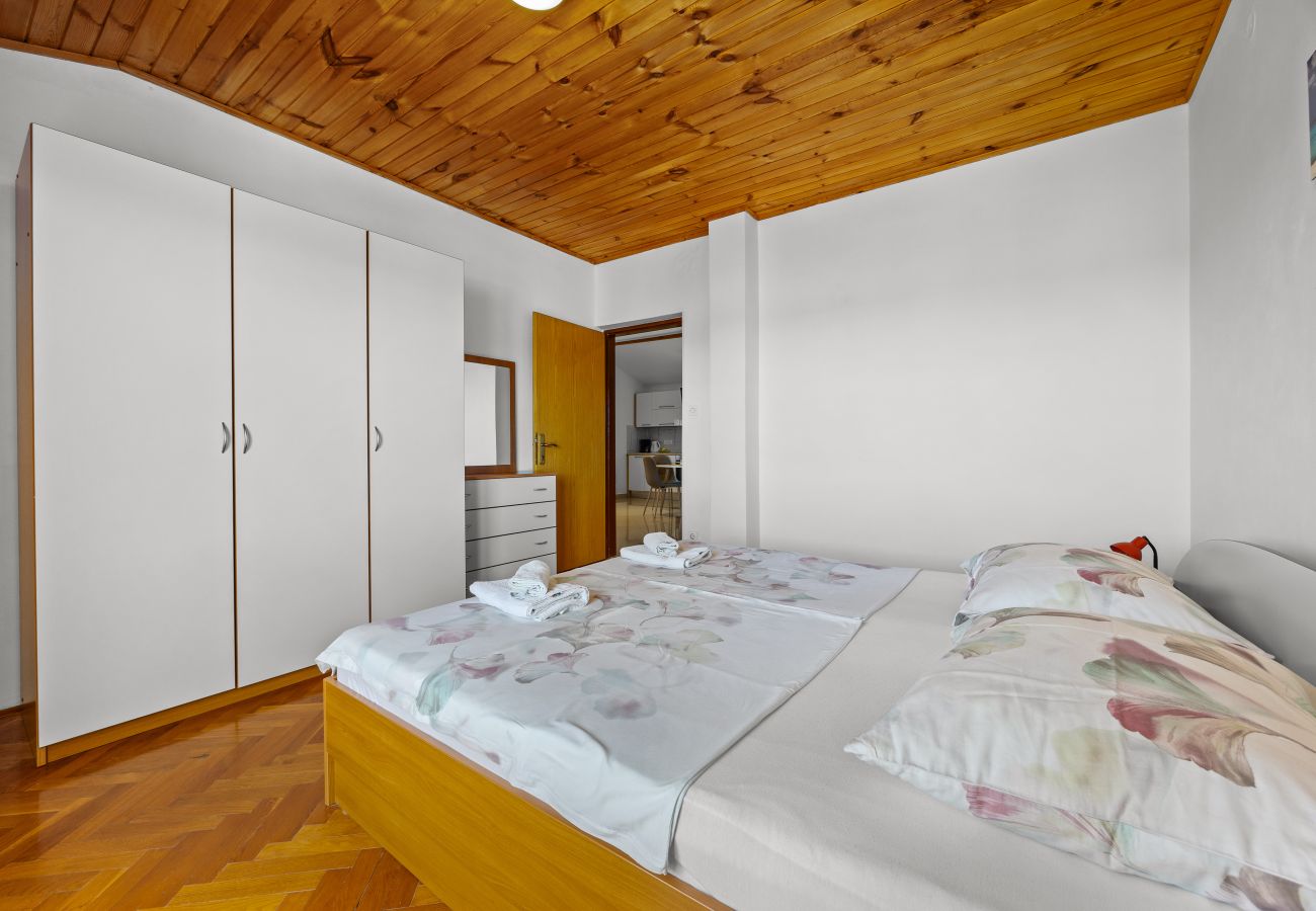 Ferienwohnung in Kampor - Zwei-Zimmer FeWo in Strandnähe - Villa Jagoda