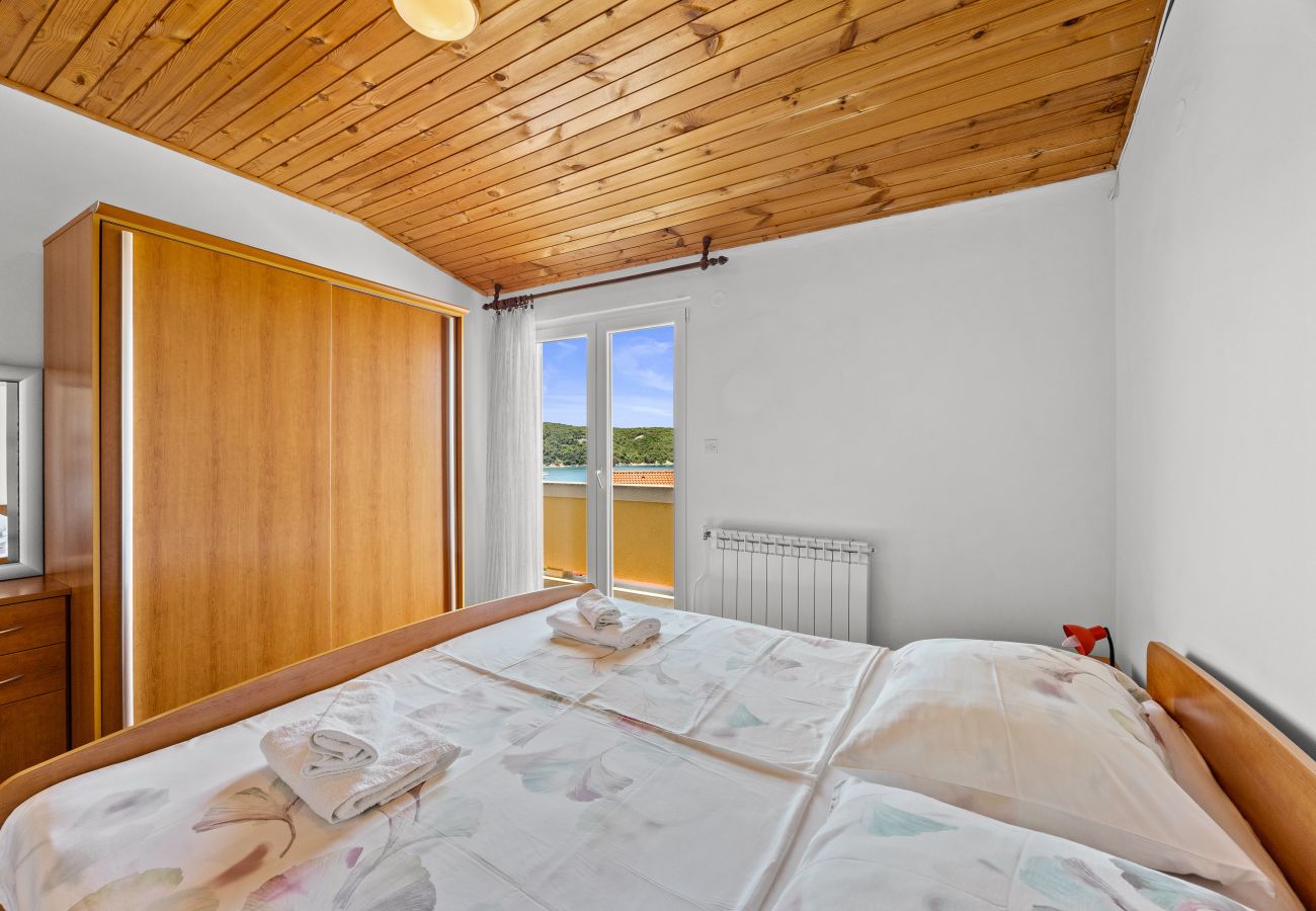 Ferienwohnung in Kampor - Zwei-Zimmer FeWo in Strandnähe - Villa Jagoda