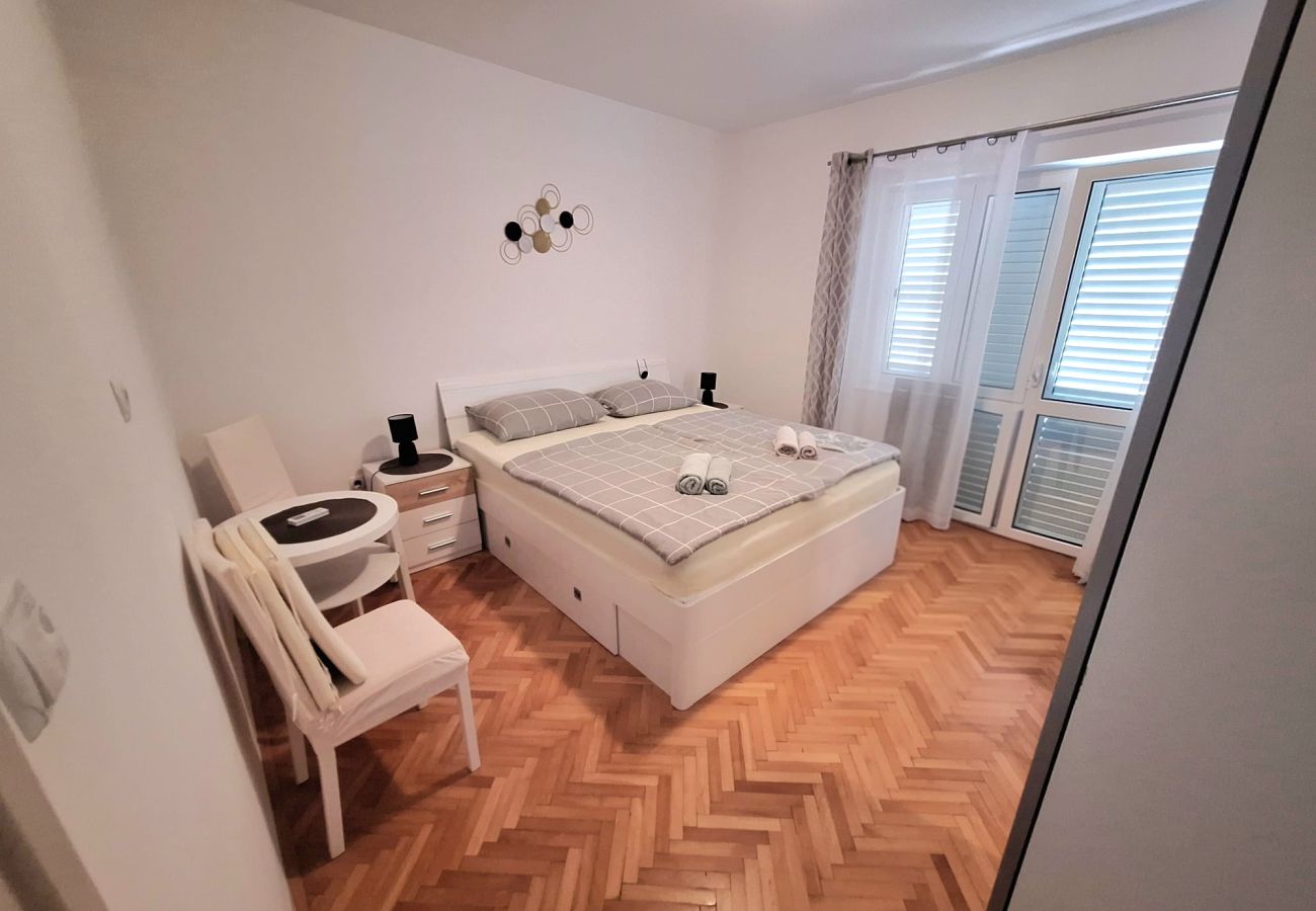 Ferienwohnung in Supetarska Draga - Apartment Nikolina 4 mit Meerblick