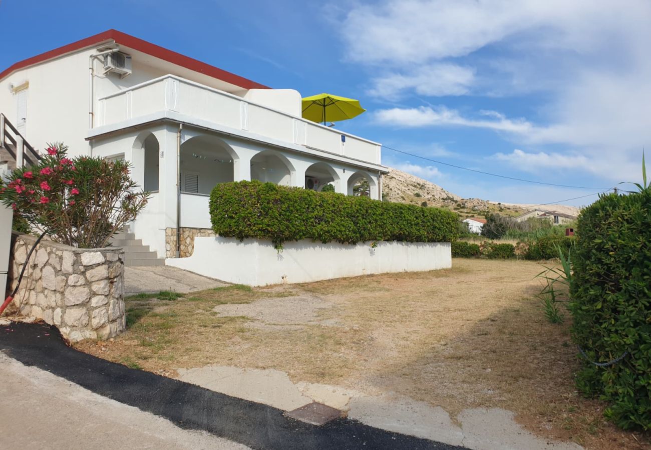 Ferienwohnung in Pag - Apartments Volarić - Meerblick A2